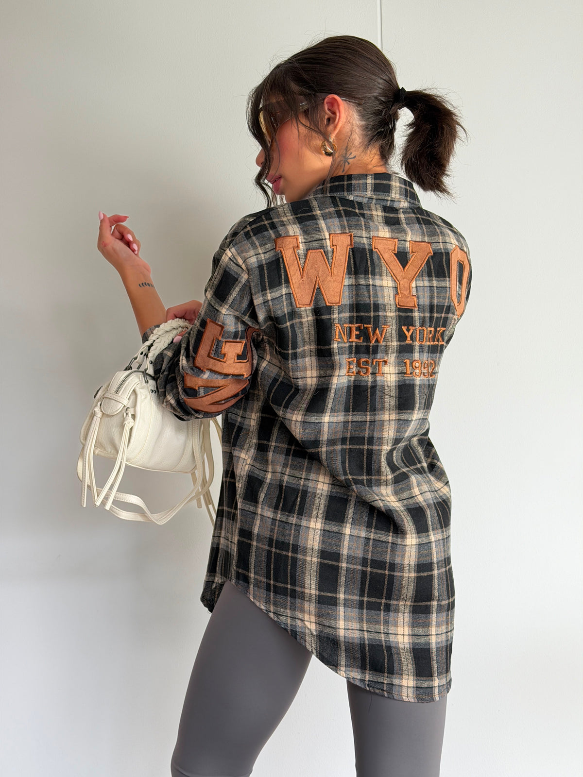 CAMISA